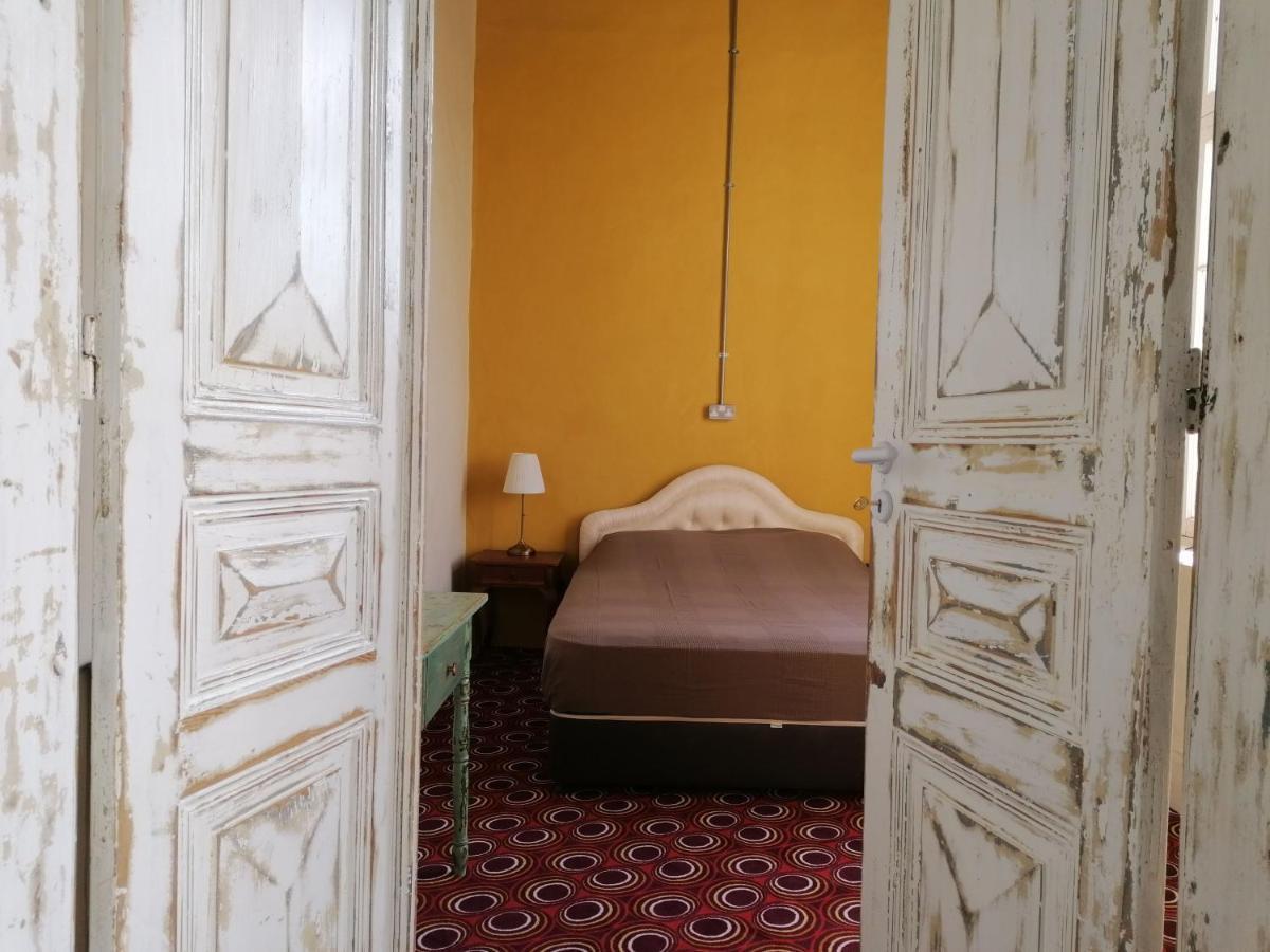 Doppelzimmer mit Gemeinschaftsbad